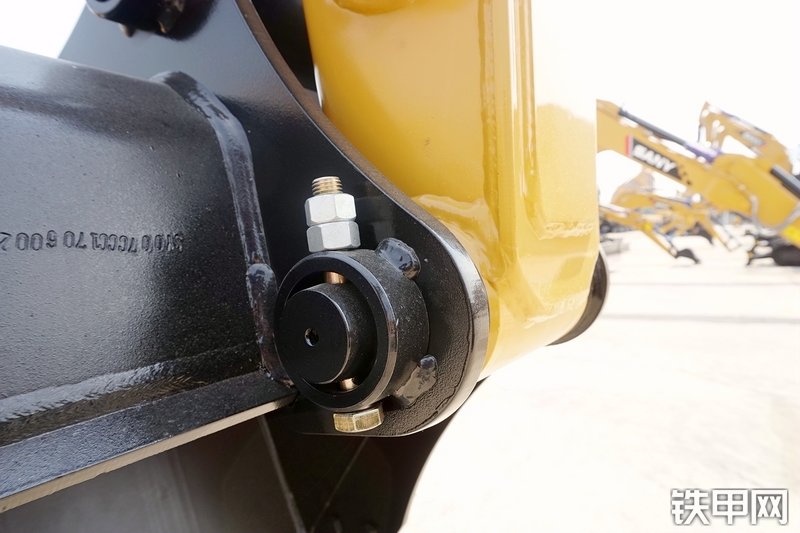 三一重工SY75C挖掘机局部
