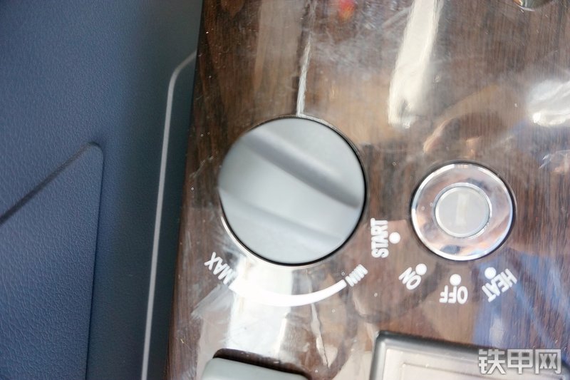 三一重工SY60C挖掘机局部