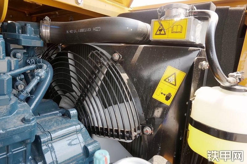 三一重工SY95C挖掘机局部