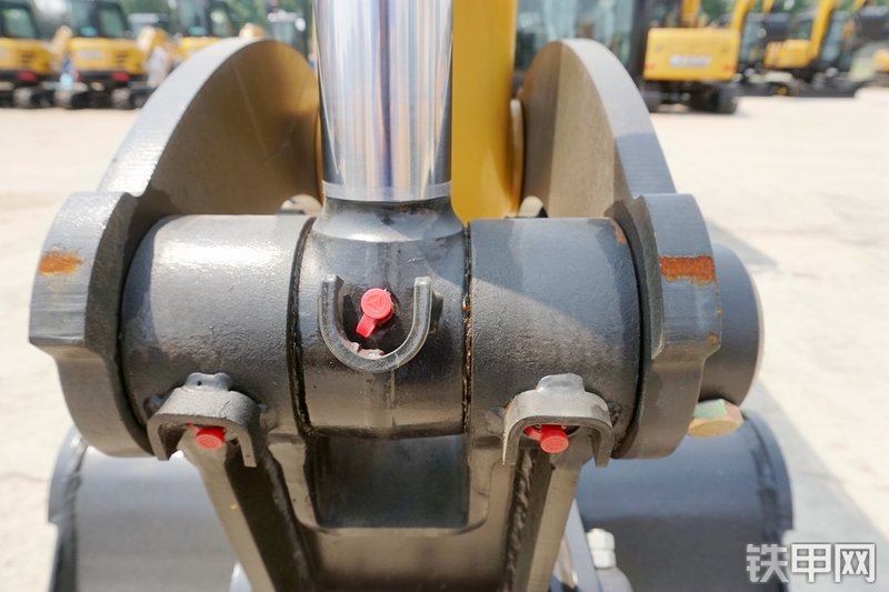 三一重工SY95C挖掘机局部