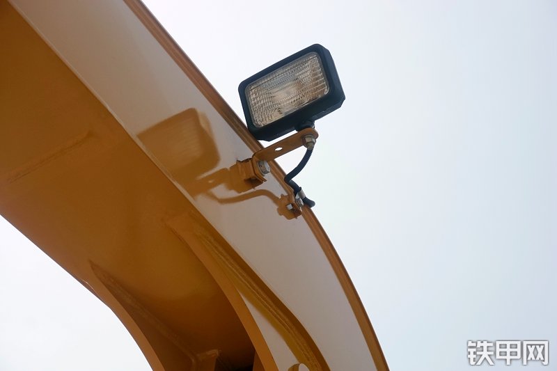 三一重工SY75C挖掘机局部