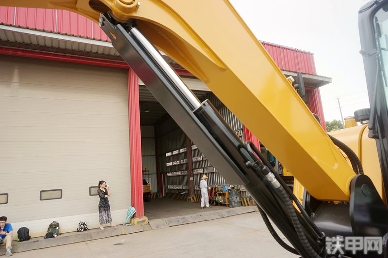 三一重工SY65W挖掘机局部