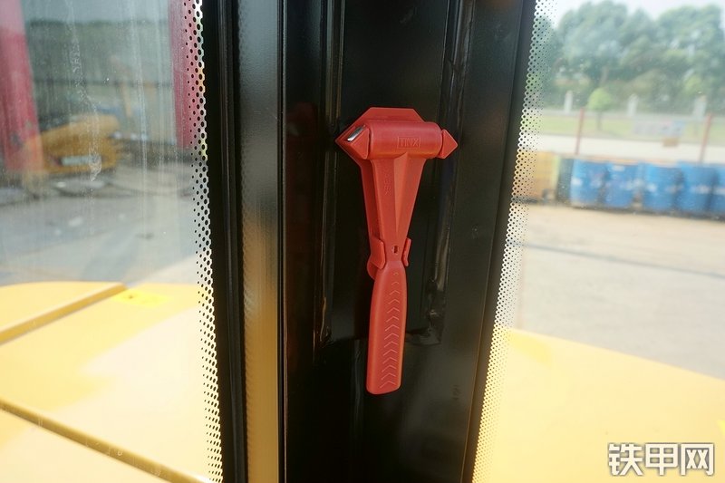 三一重工SY60C挖掘机局部