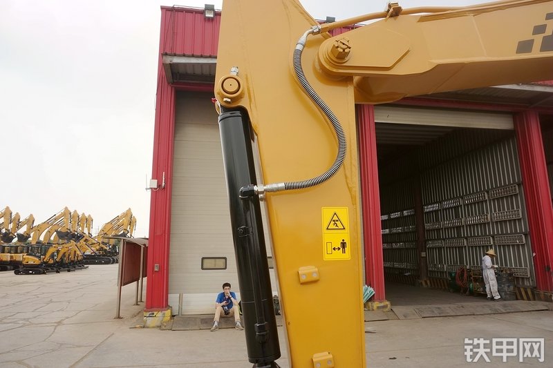 三一重工SY65W挖掘机局部