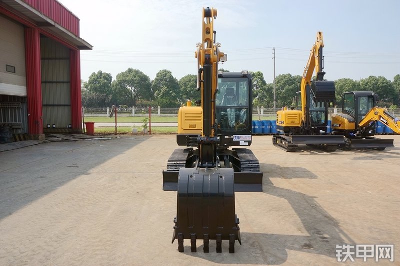 三一重工SY60C挖掘机整机外观