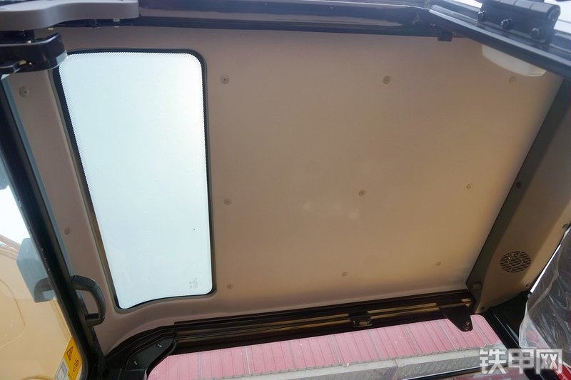 三一重工SY85C挖掘机局部