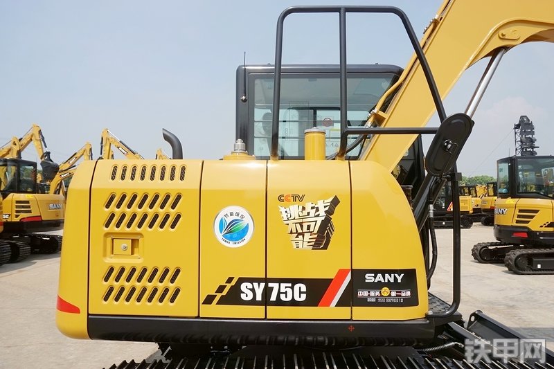 三一重工SY75C挖掘机整机外观
