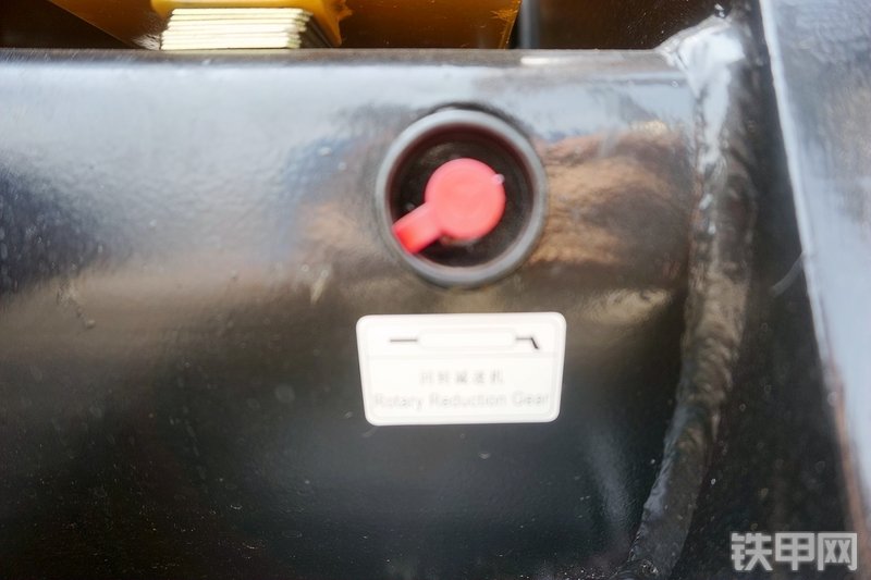 三一重工SY85C挖掘机局部