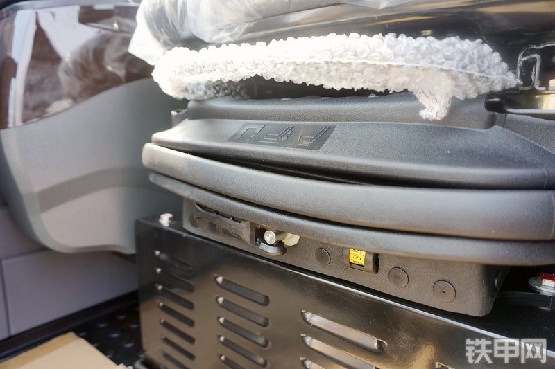 三一重工SY60C挖掘机局部