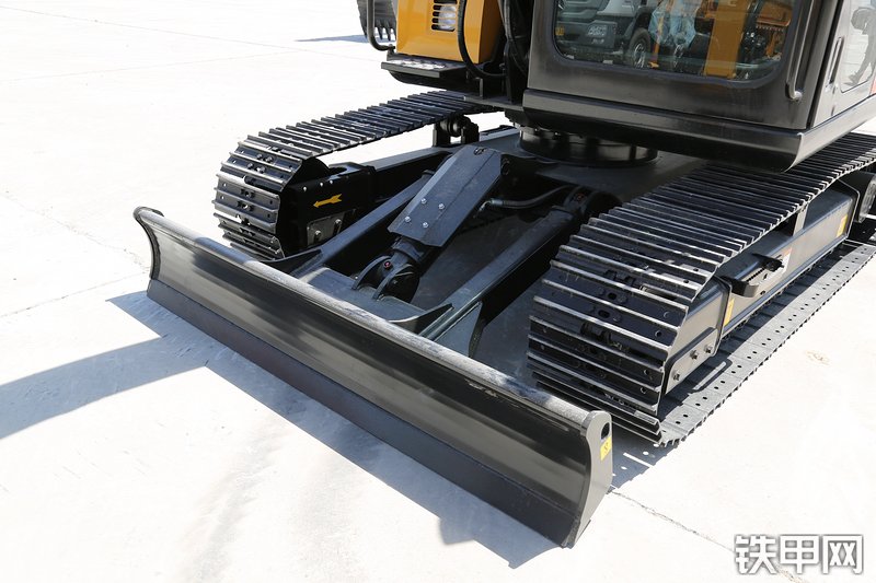 三一重工SY75C挖掘机局部