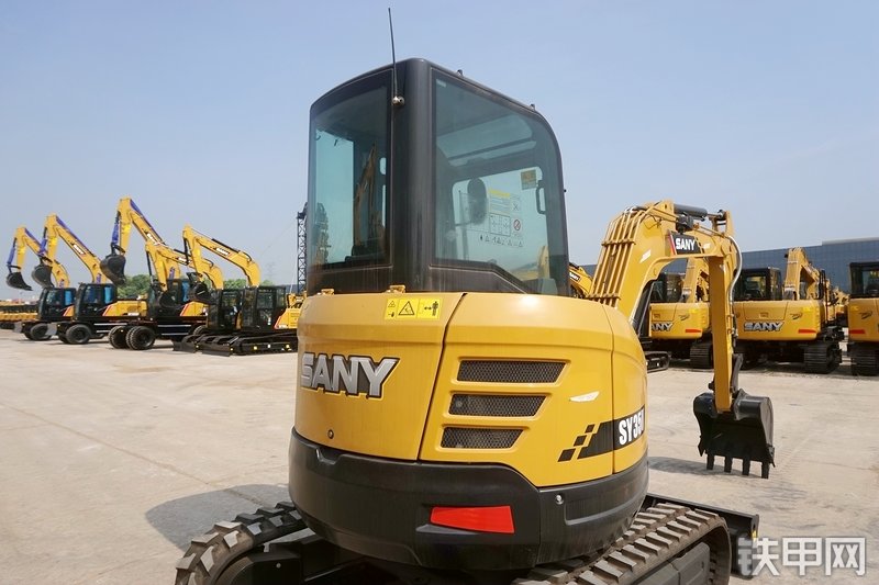 三一重工SY35U挖掘机整机外观