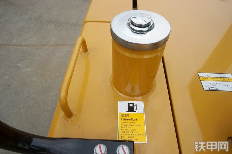 三一重工SY65W挖掘机局部