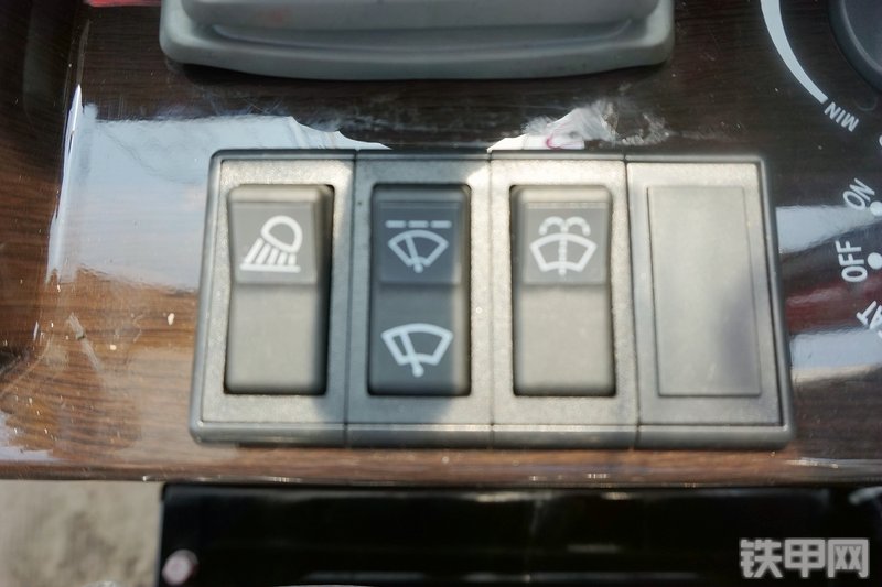 三一重工SY60C挖掘机局部