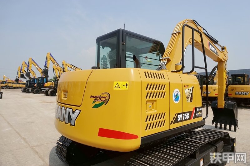三一重工SY75C挖掘机整机外观