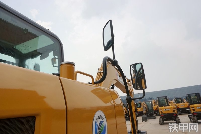 三一重工SY65W挖掘机局部