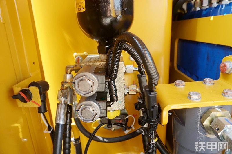 三一重工SY55C挖掘机局部