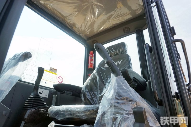 三一重工SY55C挖掘机局部