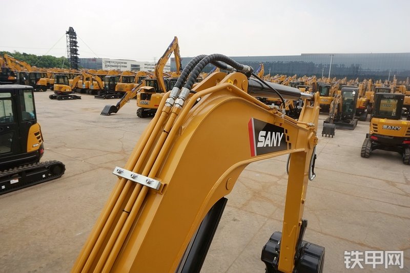 三一重工SY65W挖掘机局部