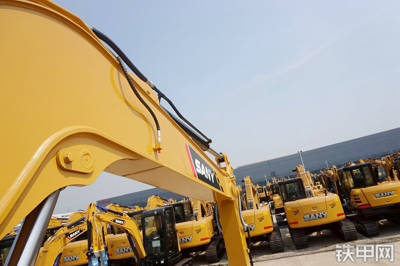 三一重工SY75C挖掘机局部