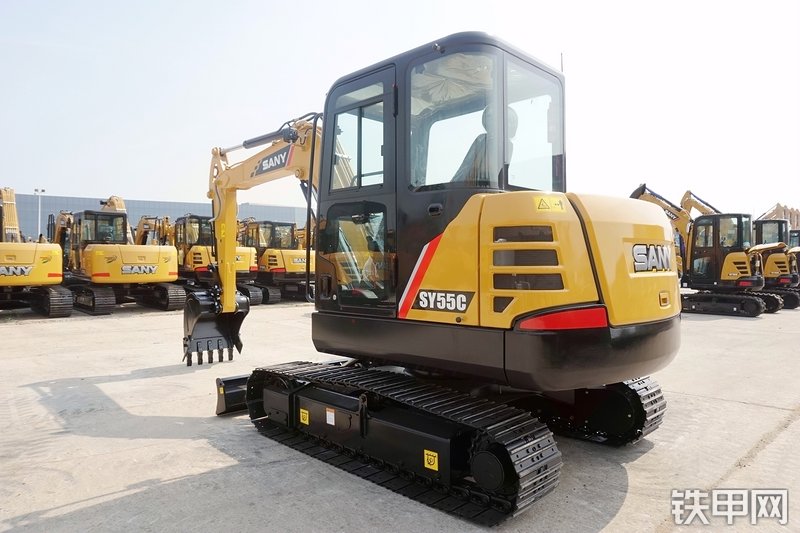 三一重工SY55C挖掘机整机外观