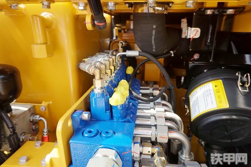 三一重工SY55C挖掘机局部