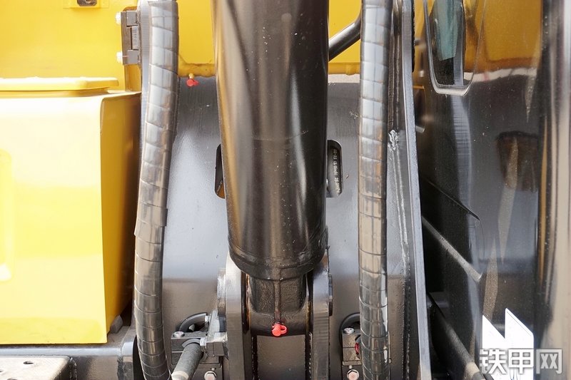 三一重工SY75C挖掘机局部