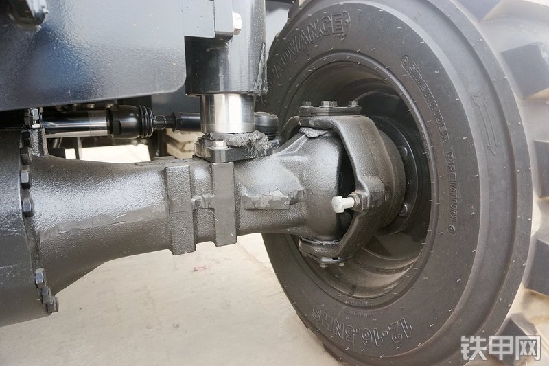 三一重工SY65W挖掘机局部