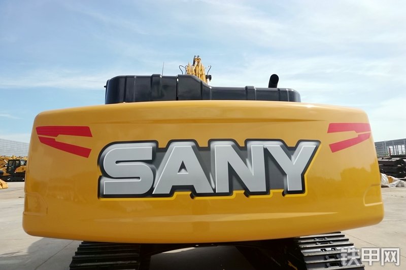 三一重工SY195C挖掘机整机外观