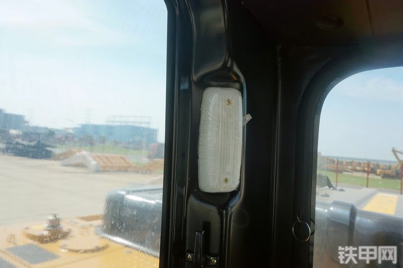 三一重工SY225C挖掘机局部