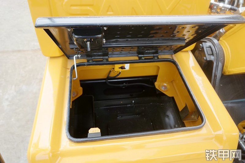 三一重工SY115C挖掘机局部