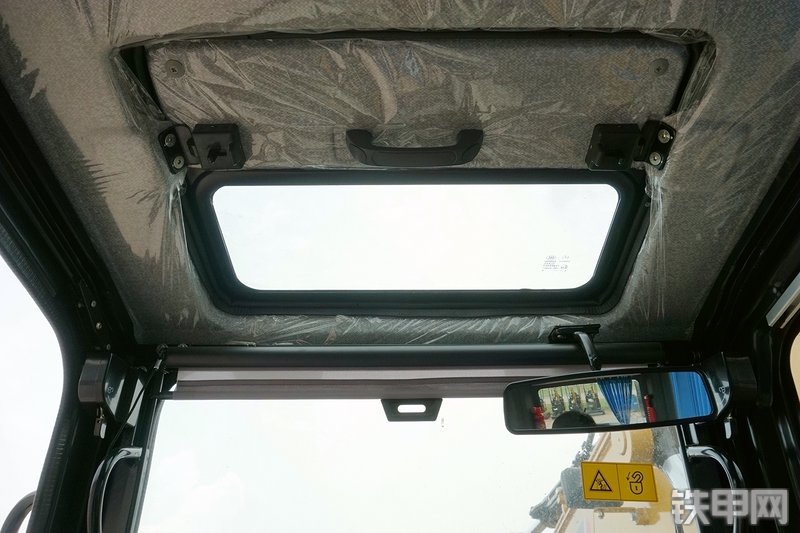 三一重工SY155W挖掘机局部