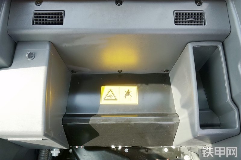 三一重工SY195C挖掘机局部