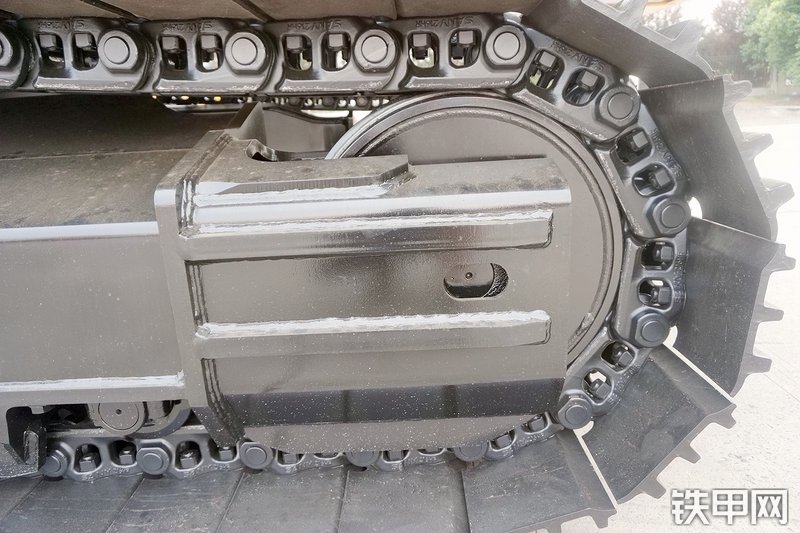 三一重工SY365H加长臂挖掘机局部