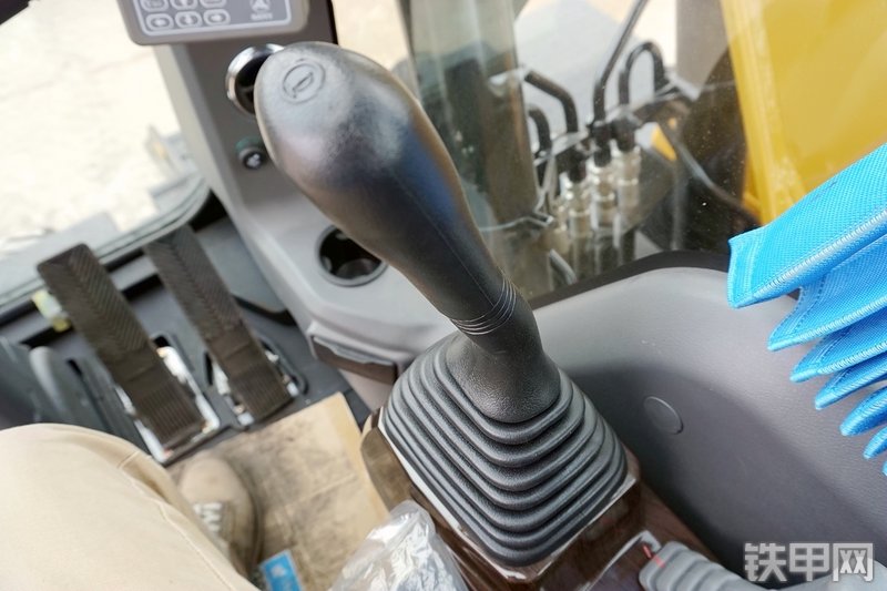 三一重工SY155W挖掘机局部