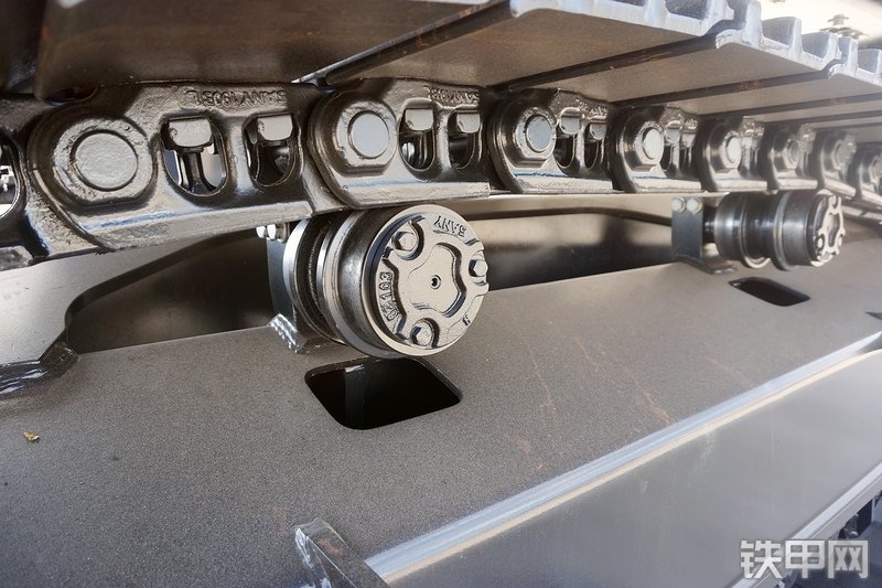 三一重工SY225C挖掘机局部