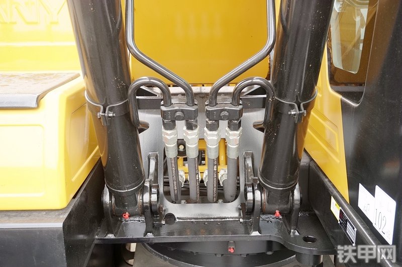 三一重工SY155W挖掘机局部