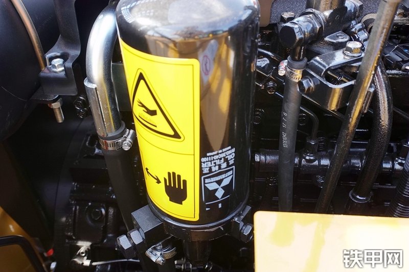 三一重工SY265C挖掘机局部