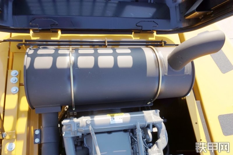 三一重工SY285C挖掘机局部