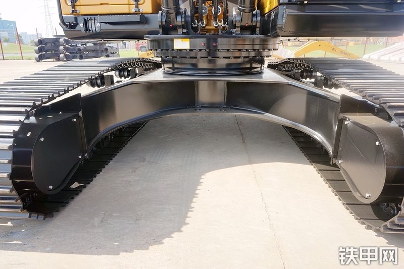 三一重工SY245H挖掘机局部