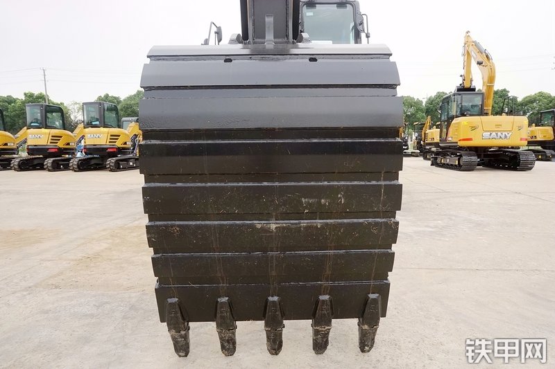 三一重工SY155W挖掘机局部