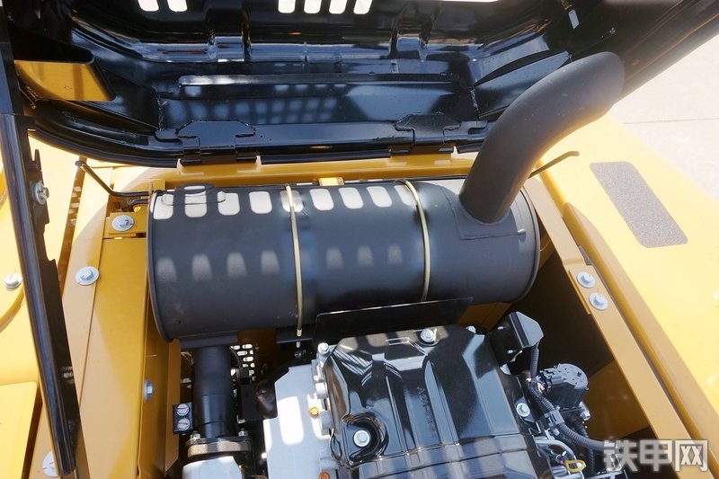 三一重工SY225C挖掘机局部