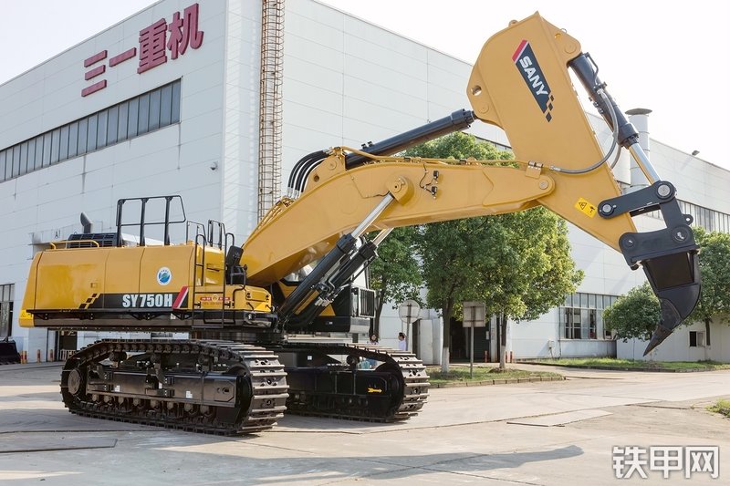 三一重工SY750H-松土器挖掘机整机外观
