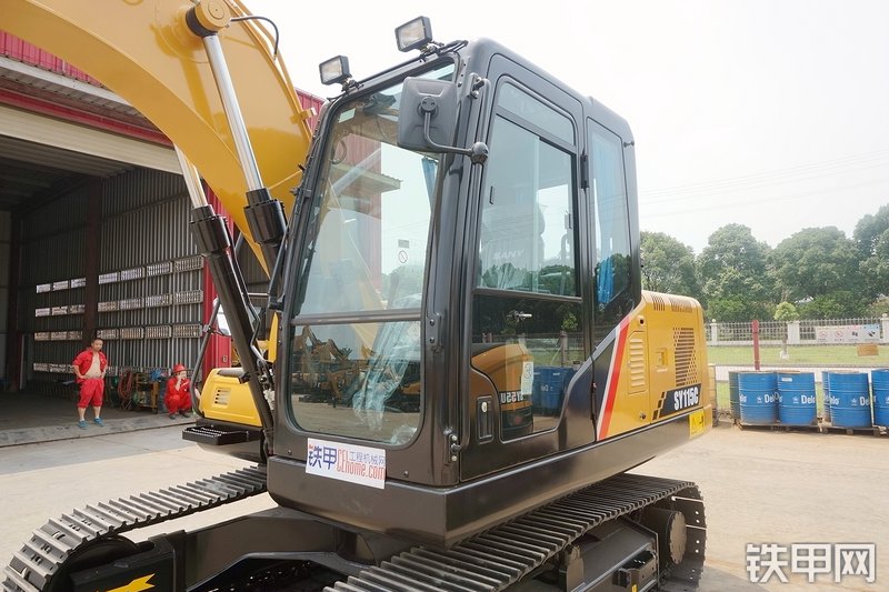 三一重工SY115C挖掘机整机外观