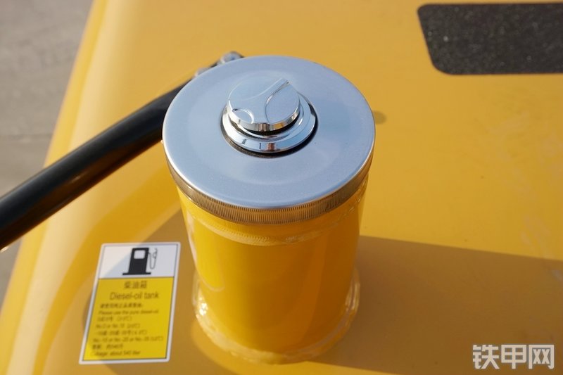 三一重工SY305H挖掘机局部