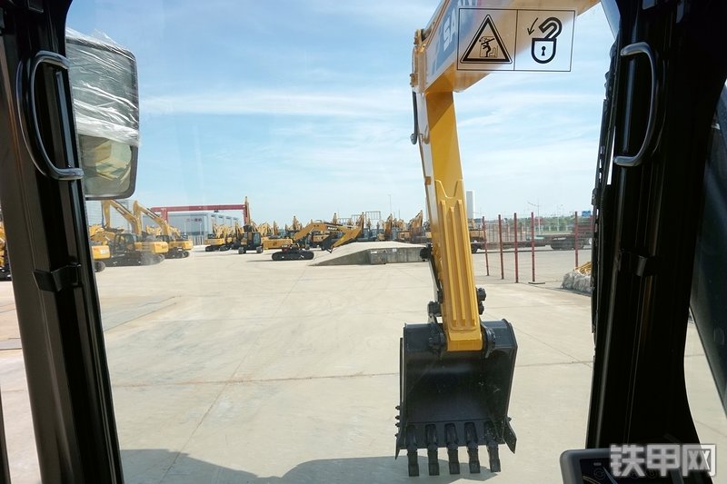 三一重工SY195C挖掘机局部