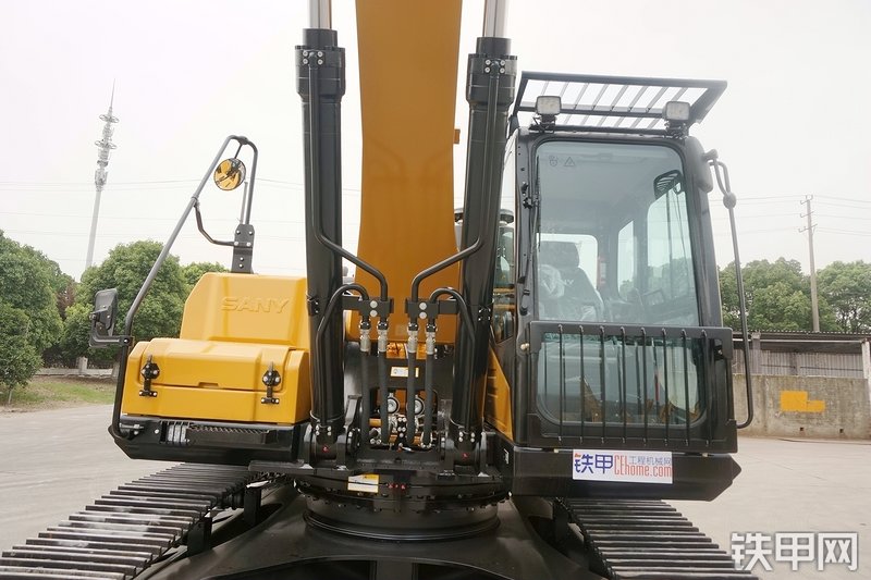 三一重工SY365H挖掘机整机外观