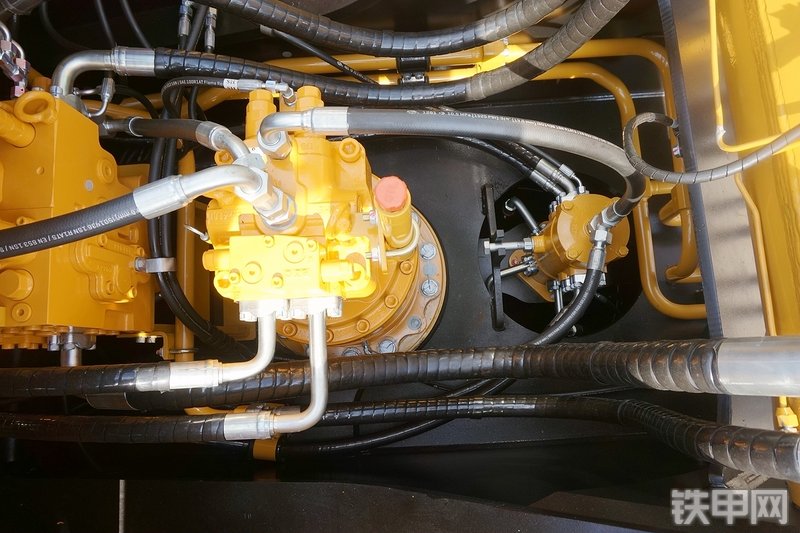 三一重工SY245H挖掘机局部