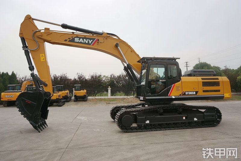 三一重工SY365H挖掘机整机外观