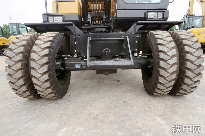 三一重工SY155W挖掘机局部