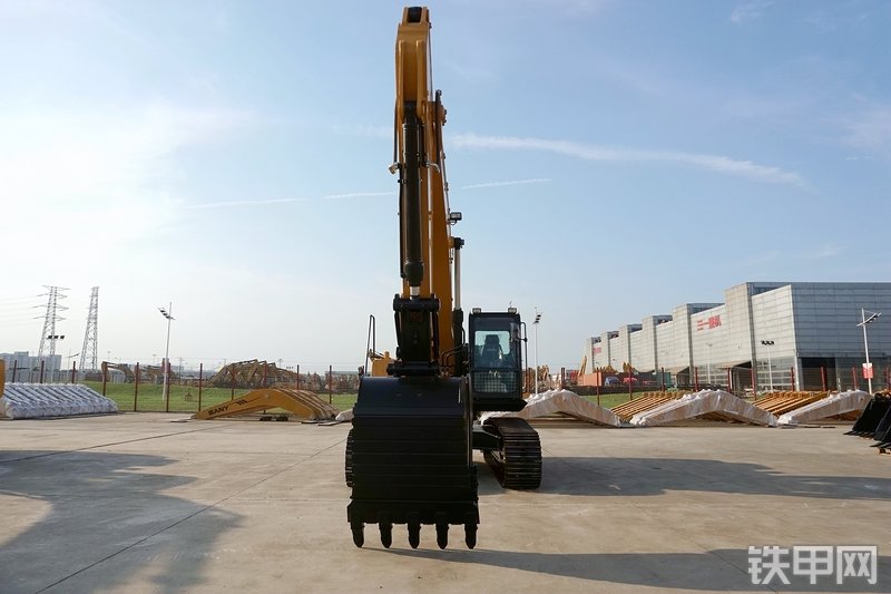 三一重工SY305H挖掘机整机外观